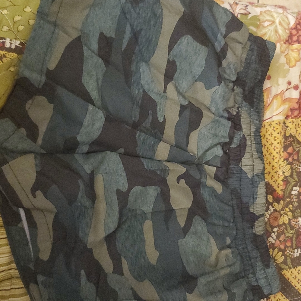 Old navy active shorts